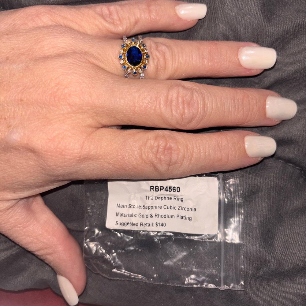 BOMB PARTY Greek Goddess ring size 7